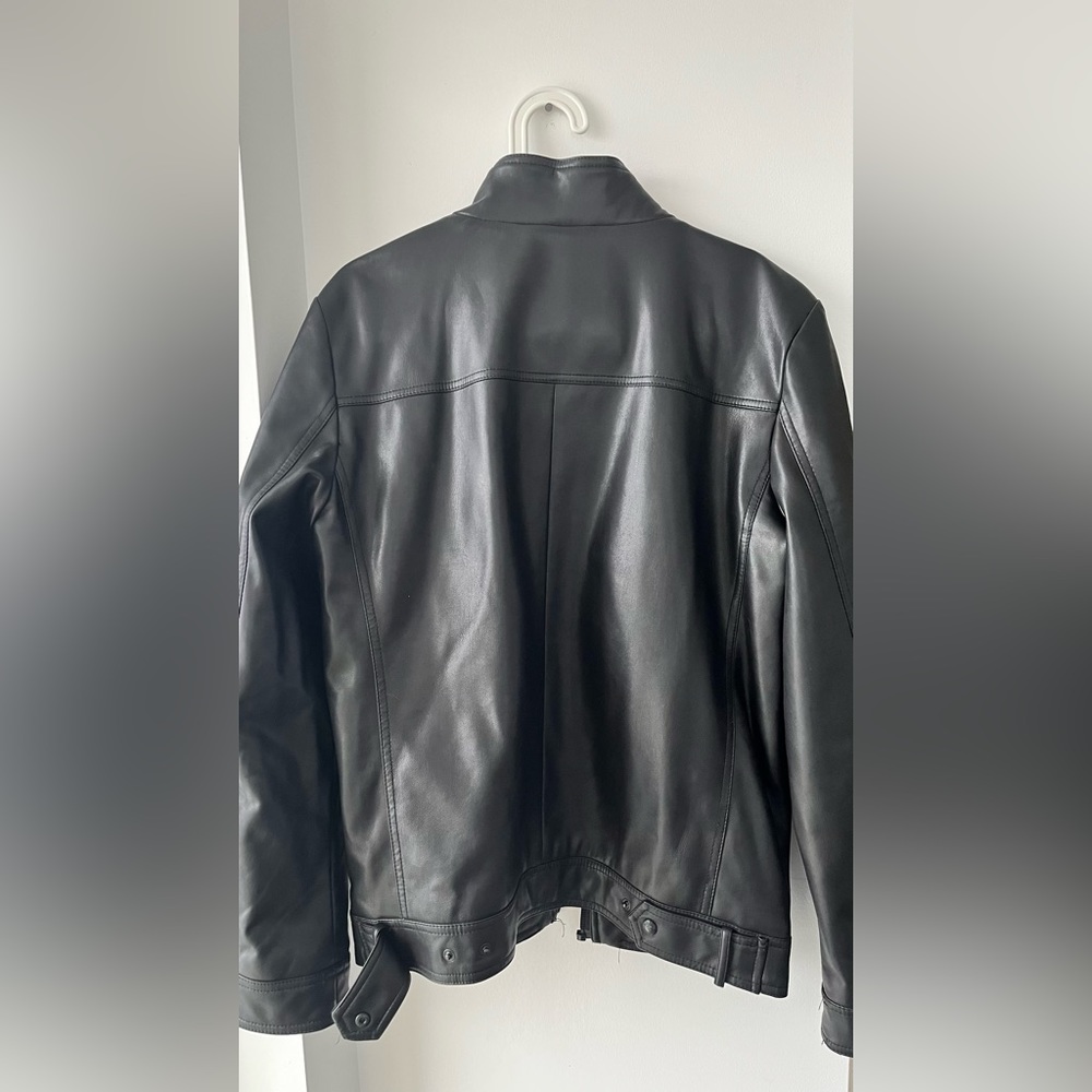 Calvin Klein men’s size M leather jacket